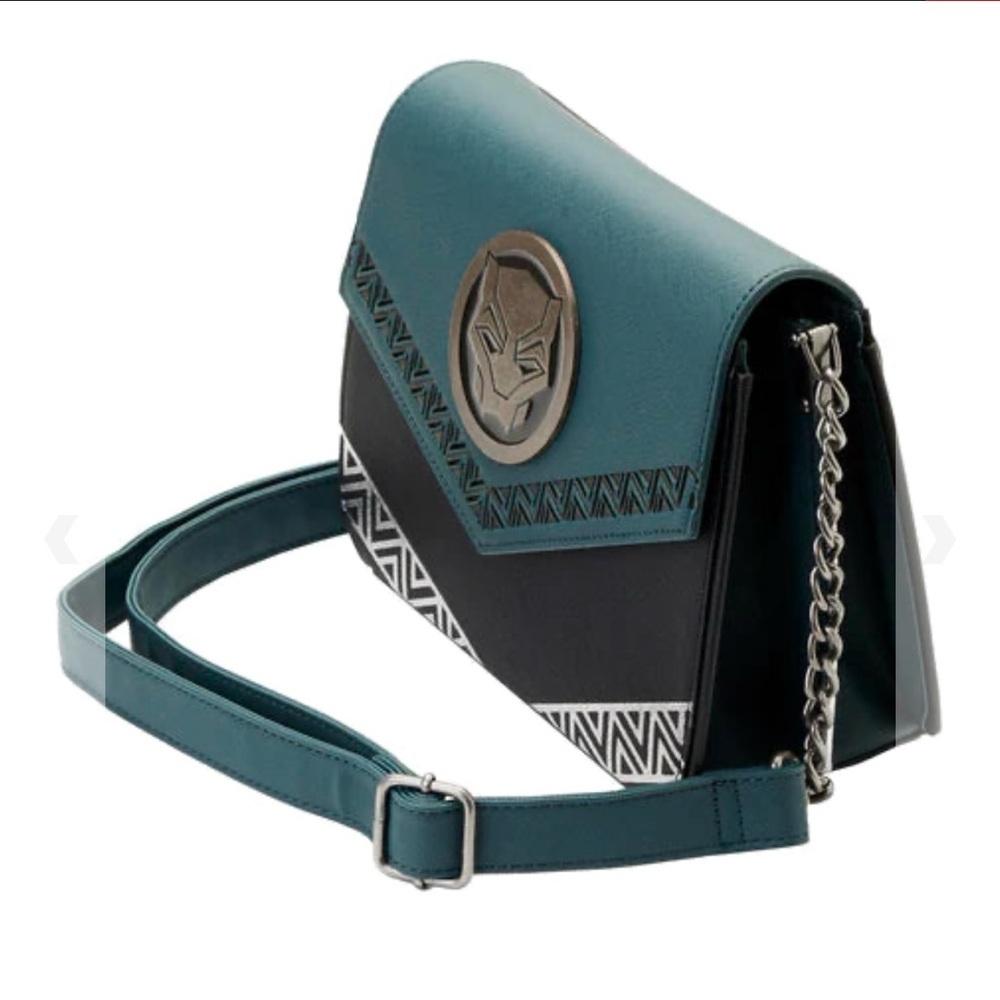 LOUNGEFLY MARVEL BLACK PANTHER WAKANDA FOREVER CROSSBODY BAG